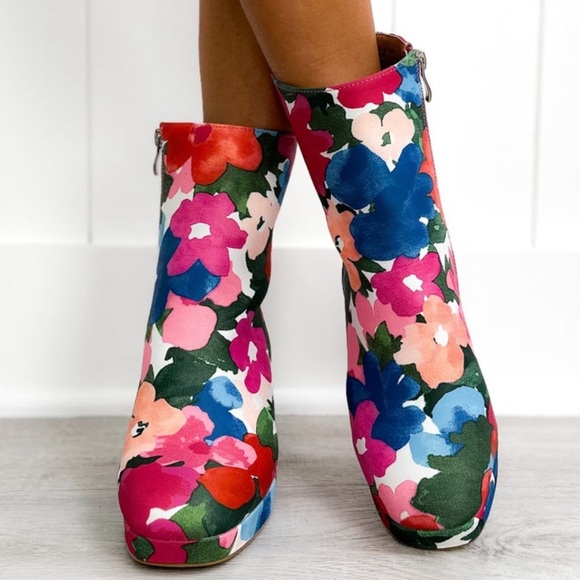 NEW floral Corkys bootie heels - Picture 3 of 10